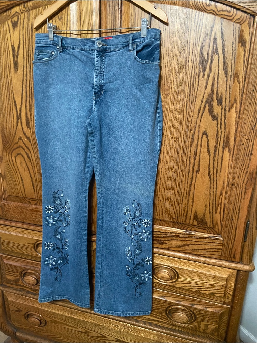 Women's V Christina Size 12 Embroidered Flare Jeans Embellished